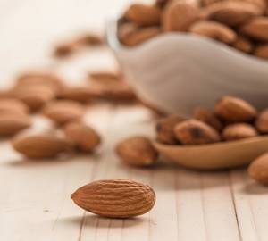 Roasted Almond (Dryroasted Badam)