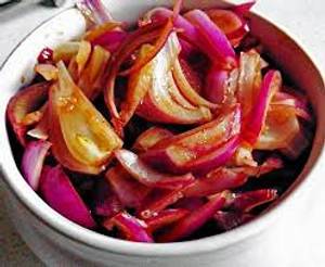 Sirka Onion Salad