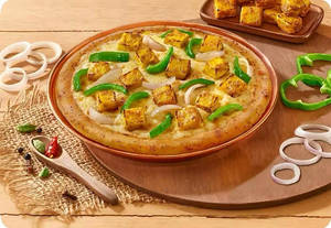Paneer, Onion & Capsicum With Desi Makhani Sauce