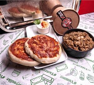 Desi Ghee Simple Chole + 2 Schezwan Kulcha