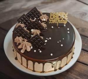 Eggless Chocolate Cake