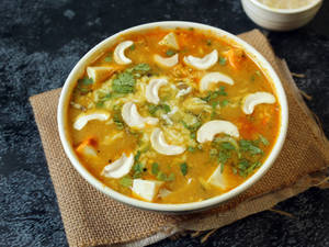 Kaju Curry  