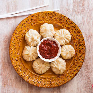 Veg Momos [6 Pcs]