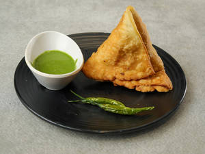 Samosa (2 Pcs) (no Jain Option)