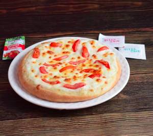 Tomato pizza