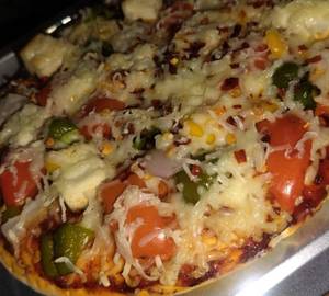 Paneer capsicum pizza