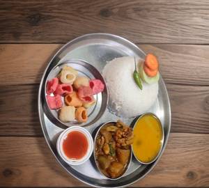 Veg Delux thali