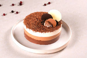 Trio Chocolate Mousse Cake [500 G]