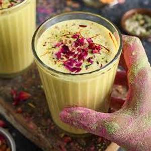 Kesar Thandai Milkshake