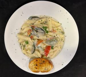 Pasta Alfredo Roasted   Veg