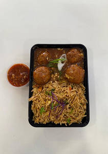 Veg Manchurian Gravy With Fried Rice