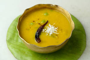 Moong Dal Karaisuti Narkel Diye