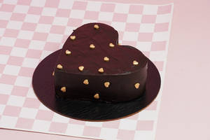 Golden Heartbeat Cake