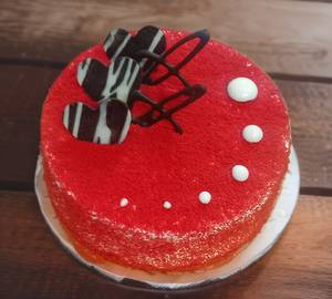 Royel red velvet cake