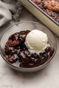 Vanilla with Chocolate Sauce