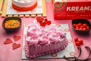 Veg Strawberry Heart Cake (400 Gm)
