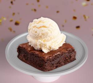 Brownie with ice cream