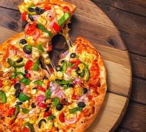 Veg loaded cheese pizza