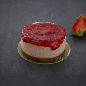 Classic Strawberry Creme Cheesecake