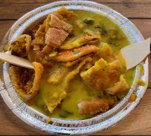 Kadhi kachori [2 pieces]