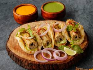 Mini Seekh Kebab Naan Rolls