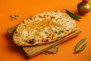 Aloo Pyaz Kulcha