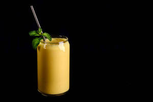 Mango lassi
