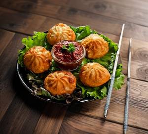 Veg fried momos