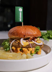 Chicken Spicy BBQ Burger 4'