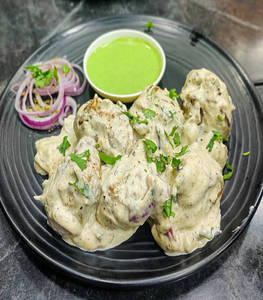 Veg Afghani Momos 6pcs