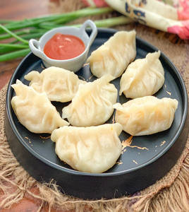 Veg Steam Momo 6pcs