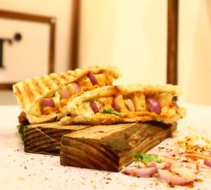 Smoky Tandoori Paneer Sandwich