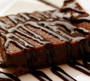 Chocolate brownie with sauce