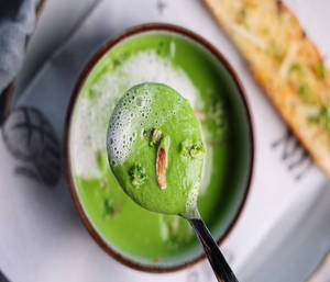 Broccoli Almond Soup