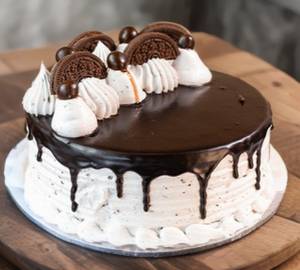 Chocolate Oreo Cake