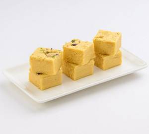 White Soan Papdi 500 Gms