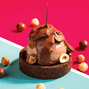 Hazelnut Praline Cheesecake Scoop