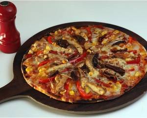 Mexican Chicken Delight Pizza