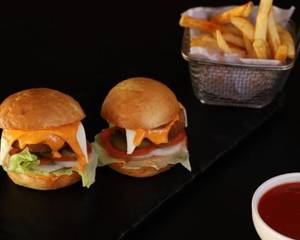 Chicken Makhani Sliders (2 Pcs)