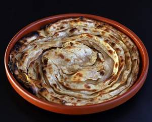 Lacchedar Paratha