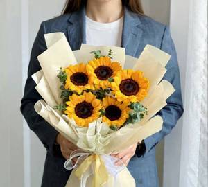 5 Sunflower & Eucalyptus