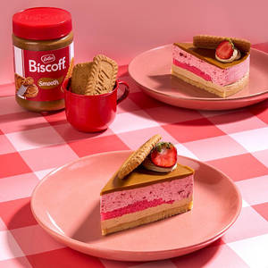 Strawberry Lotus Biscoff  Cheesecake Pastry