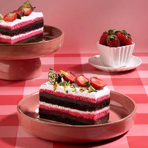 Chocolate Strawberry Pastry