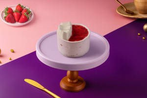 Vanilla Strawberry Bento Cake - 250grm