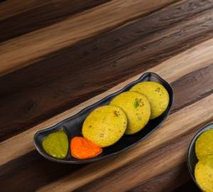 Palak Idli [3Pcs]