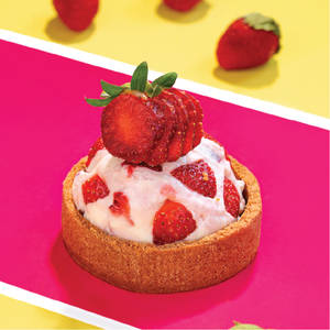 Fresh Strawberry Cheesecake Scoop