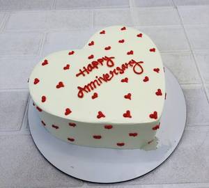 Vanilla Flavour Anniversary Cake [500Gm]