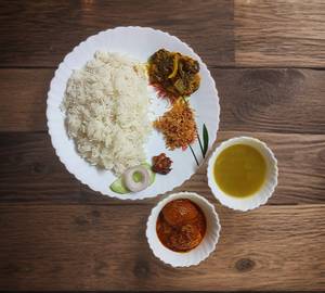 Deluxe Egg Thali