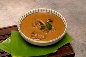 Nadan Chicken Curry ( In Coconut Milk )