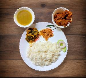 Deluxe Chicken Thali